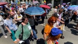 Striking Romanian Teachers Hold Mass Demonstrations Over Poor Pay
 Striking Romanian Teachers Hold Mass Demonstrations Over Poor Pay