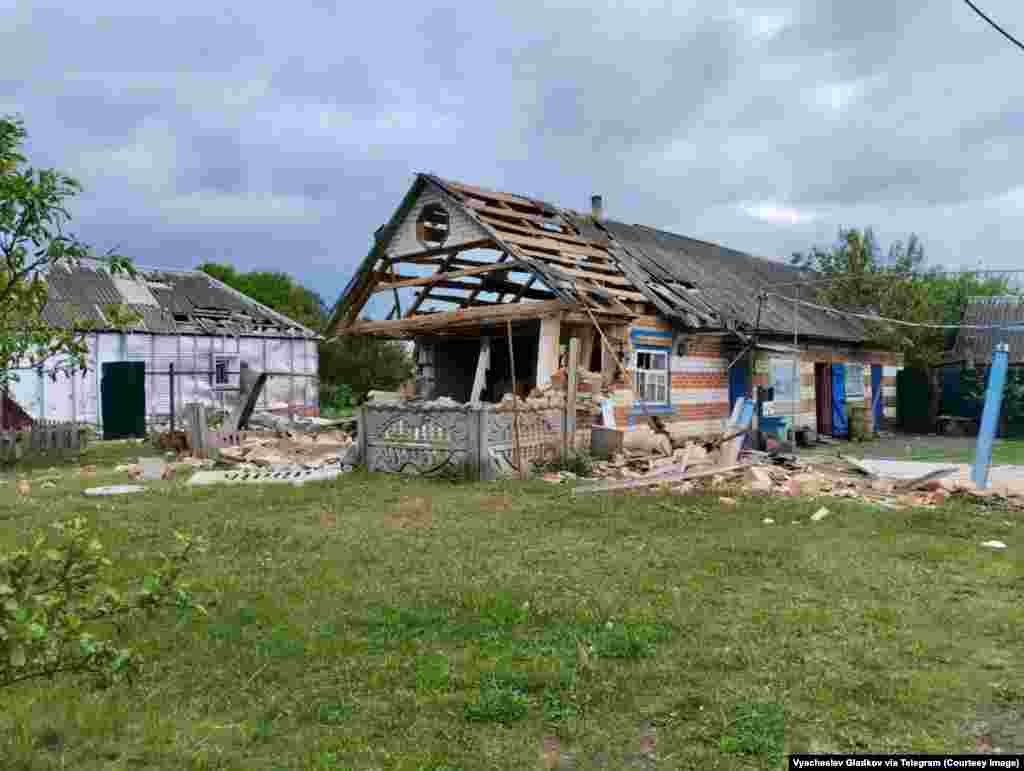 A damaged house in the Belgorod region.  Andriy Chernyak, from Ukraine’s military intelligence directorate, told the Financial Times that the Ukrainian military has previously worked with the ethnic Russian fighters, but insisted that Kyiv was not involved in planning the May 22 raid. "Of course, we communicate with them. Of course, we share some information...and some might say we even cooperate,” Chernyak said.