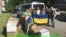 Передача гуманитарной помощи.