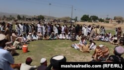 د جرګې ګډونوال وایي چې د وسلوالو او پوځ ترمینځ د نښتو له وجې ولسي خلک اغېزمن کېږي ـ پخوانی انځور.