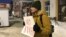 Александр Балашов на пикете против войны с Украиной перед эмиграцией
