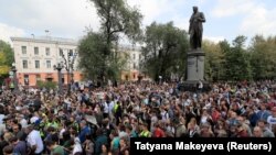 Fifty-six percent of those who indicated that they want to leave the country say Russia is moving in the "wrong direction" and that they are "ashamed over what is happening in the country."