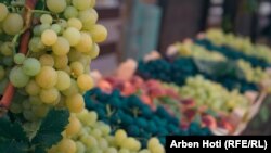 Orahovac je poznat po uzgoju grožđa i proizvodnji vina