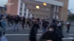 Belarusian Opposition Marchers Hit With Stun Grenades Belarusian Opposition Marchers Hit With Stun Grenades