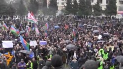 Baku Residents Protest Over Fuel, Food Costs Baku Residents Protest Over Fuel, Food Costs