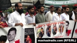 د جون پر ۲۰مه د ملي جمهوري غورځنګ غړو او پلویانو یوه ورځ مخکې د وزیرستان ځوانانو سازمان د څلورو غړو وژنې ضد مظاهره وکړه.