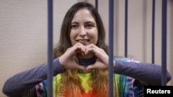 Aleksandra Skochilenko reacts during her sentencing hearing on November 16.