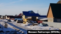 Slavyanka -- a so-called residential dacha cooperative on the outskirts of Novosibirsk -- dates only back to 2008. Many houses in the village are still partially built and unoccupied.