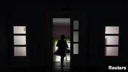 Графіки погодинних відключень діятимуть з 07:00 до 23:00 – обсягом від 1 до 2 черг. Це деяке послаблення обмежень