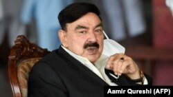 شېخ رشید احمد ویلي، هر څوک چې د پاکستان د ادارو او د پوځ پرضد نامناسبه خبرې کوي نو د هغوی پرضد به مقدمه درجوي.