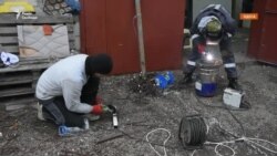 Одеса: жителі готуються обороняти місто від наступу російських військ (відео) Одеса: жителі готуються обороняти місто від наступу російських військ (відео)
