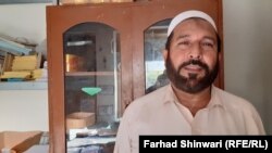 کاریګر پروېزخان وايي، د لور د داج لپاره ټولې کړې پیسې ترې ولګېدې ځکه چې د کورونا له وجې یې کارخانه بنده وه.