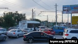 Пробки в Симферополе, архивное фото