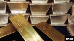 As appetite for risk grows, investors have left the "security" of the dollar, and driven up demand for gold. 