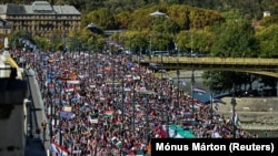 A Békemenet a Margit hídon