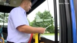 Рейсовий автобус переробили під центр вакцинації від COVID-19 (відео) Рейсовий автобус переробили під центр вакцинації від COVID-19 (відео)