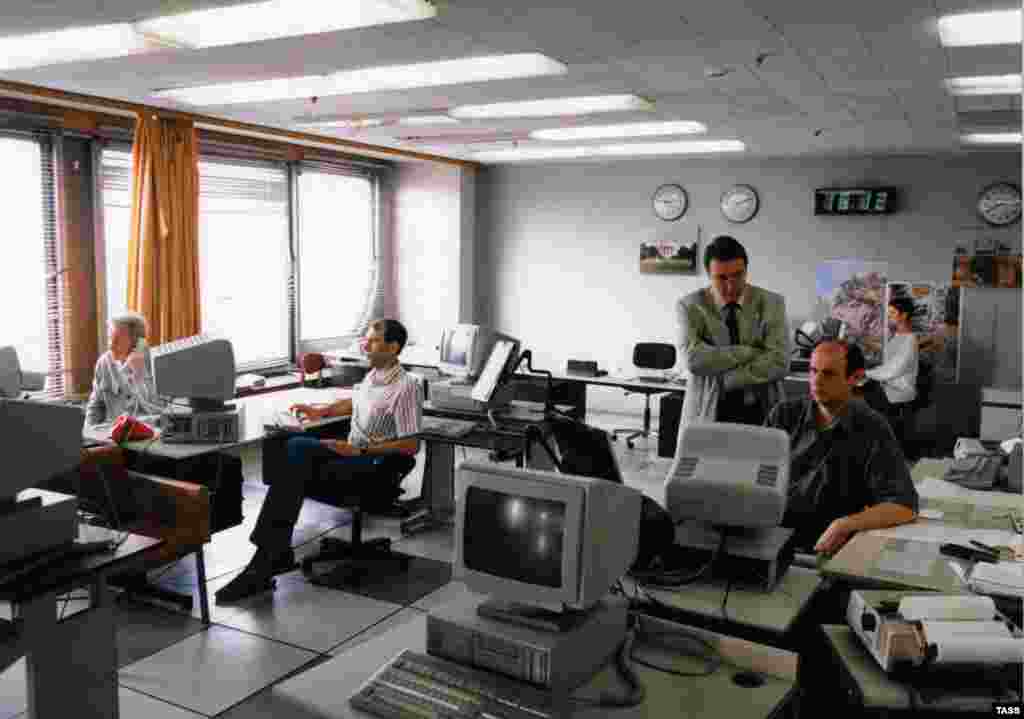 TASS's foreign news desk in 1994