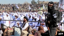 په خوست کې د طالبانو له مدرسو د فارغينو غونډه. انځور د ۲۰۲۵ کال د جنورۍ دی.