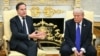 Secretarul general al NATO, Mark Rutte, vorbește reporterilor în timpul unei întâlniri cu președintele american Donald Trump în Biroul Oval al Casei Albe.
