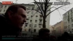 Russia's Navalny Detained Amid Election Protests Russia's Navalny Detained Amid Election Protests
