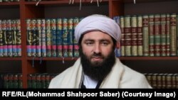 مولوي مجیب الرحمان انصاري په هرات کې د طالبانو له مهمو پلویانو یو وو- پخوانی انځور.