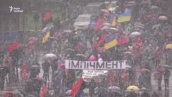 Сторонники Саакашвили провели акцию протеста в Киеве (видео) Сторонники Саакашвили провели акцию протеста в Киеве (видео)